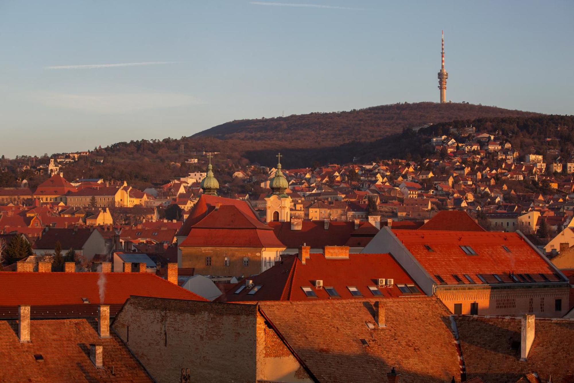 R73 Residences Pécs Buitenkant foto